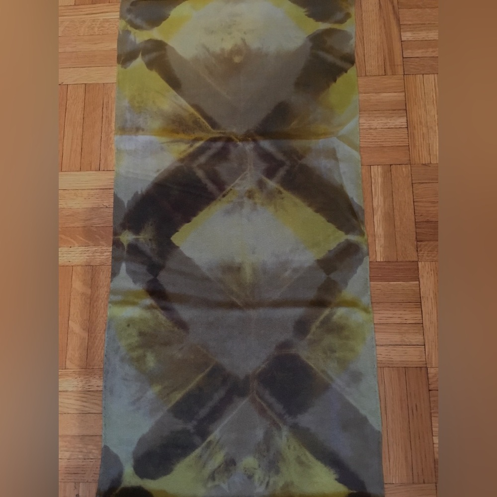 Vintage 90’s Hand Painted Silk Shantung Long Oblong Scarf Hand Rolled Hem - Picture 3 of 4